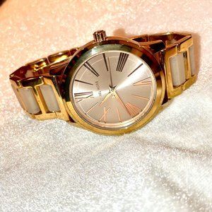 Michael Kors Womens Watch MK-3595 111609 Hartman Rose Gold Stainless Steel